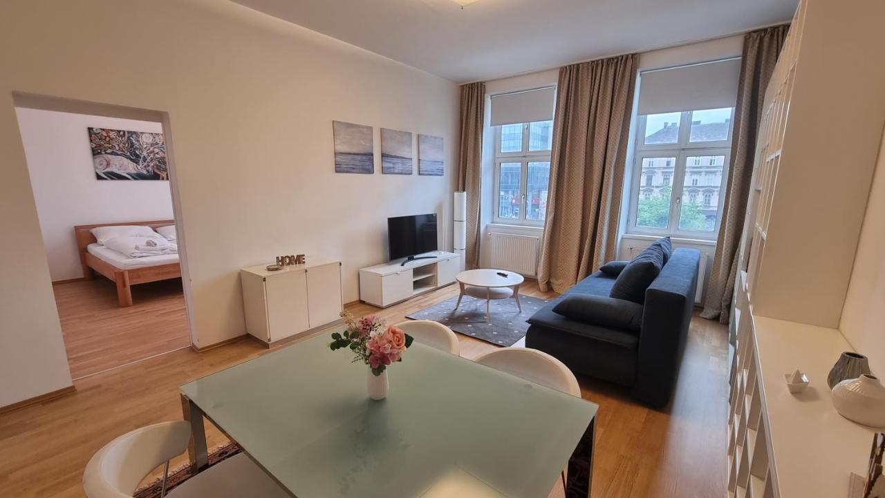 Sunny Apartment Next To Metro 1Br Виена Екстериор снимка